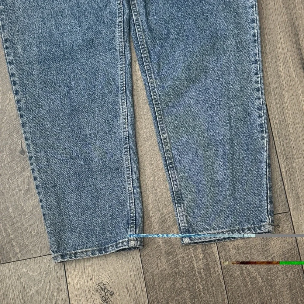 Vintage 90s Levis 550 Relaxed Fit Jeans Mens 38x30 Light Wash Blue Denim Tapered